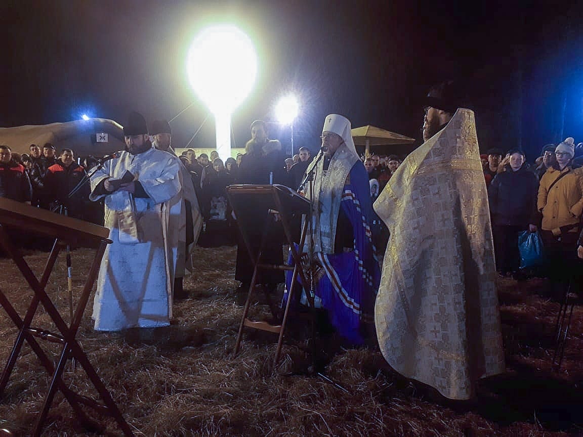 В крещенскую ночь митрополит Марк освятит воду в Ореховом озере