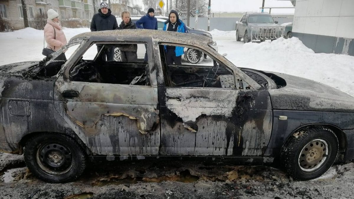 В Рязанской области сгорела машина