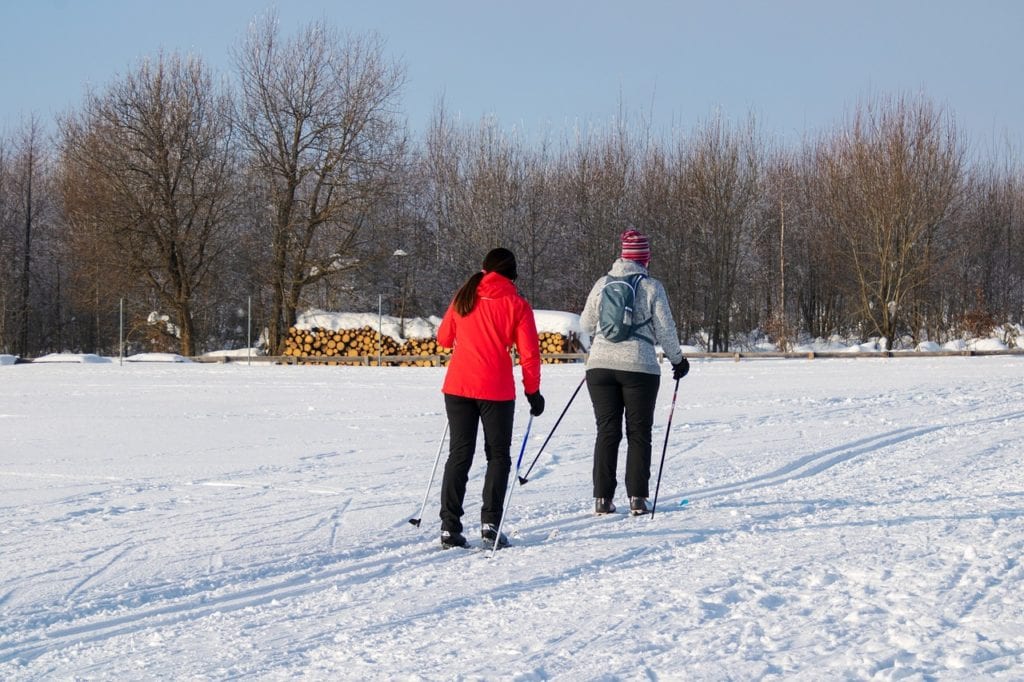 Бросай кутить, тебя ждут лыжи! Как удачно подобрать один из главных атрибутов зимних прогулок