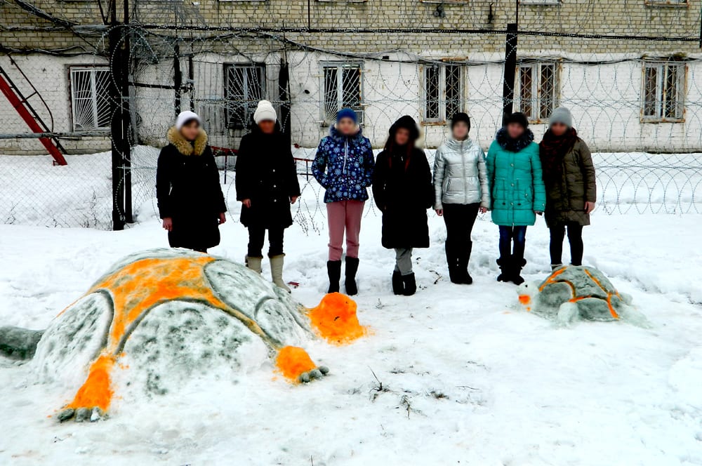 В рязанских учреждениях УИС провели конкурс на лучшую снежную фигуру