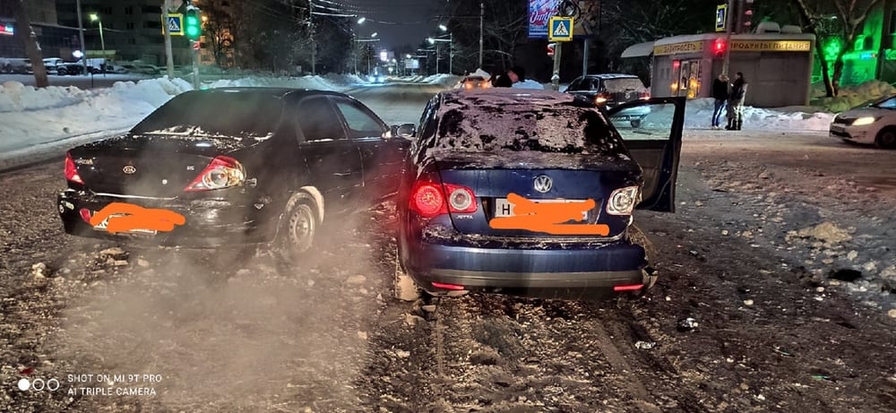 В массовом ДТП на Касимовском шоссе пострадали два человека