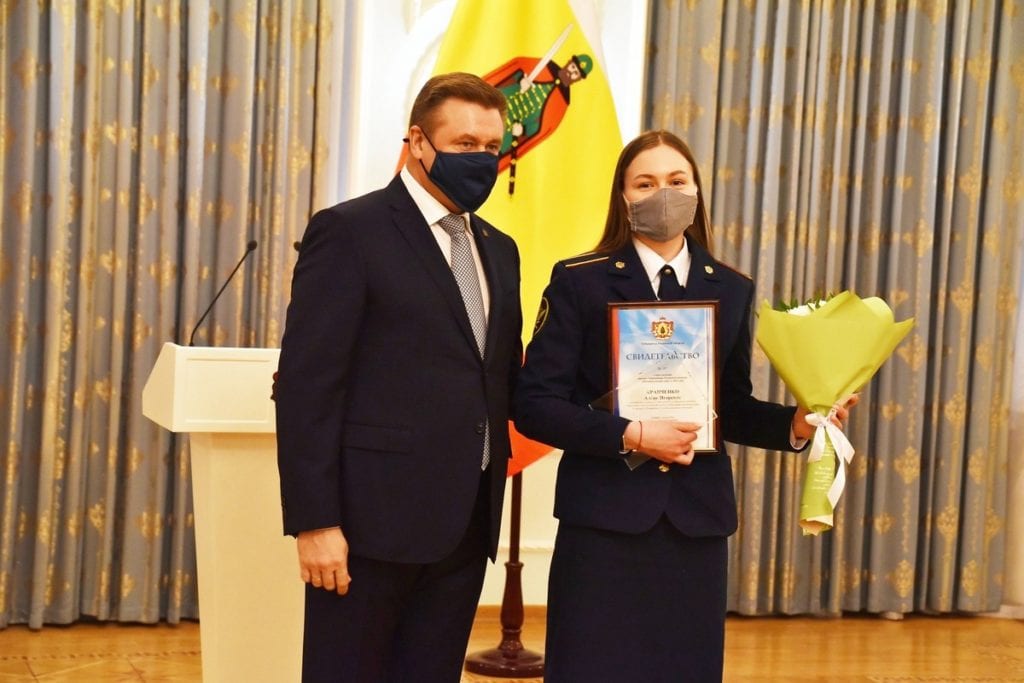 Рязанских молодых ученых наградил Николай Любимов