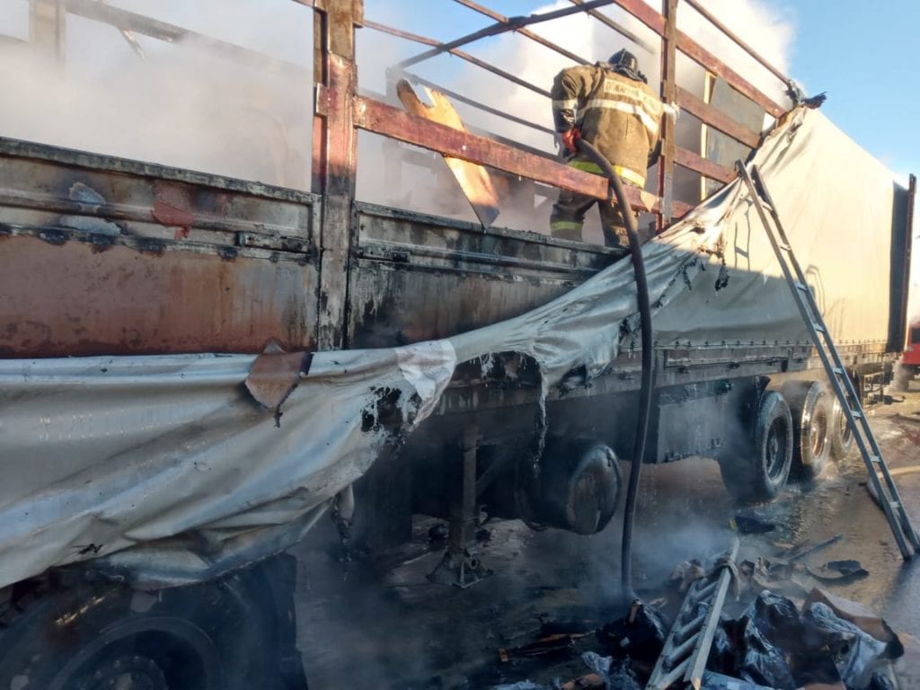 На трассе в Рязанской области сгорела гружёная фура