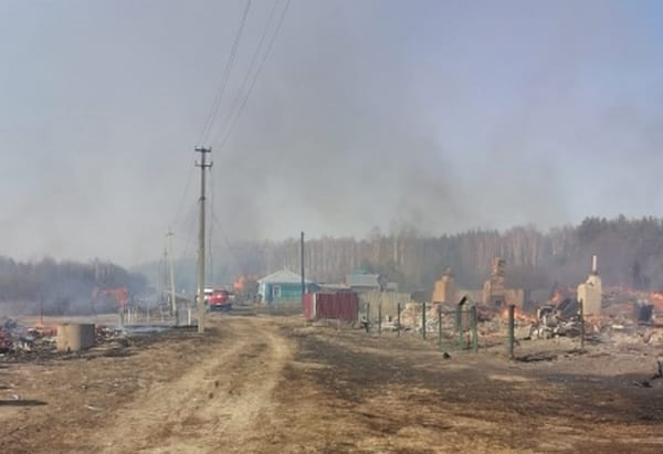 В рязанской деревне сгорели 15 домов и хозпостроек