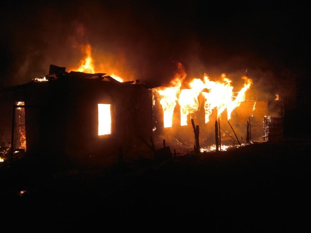 Жилой дом сгорел в Скопине