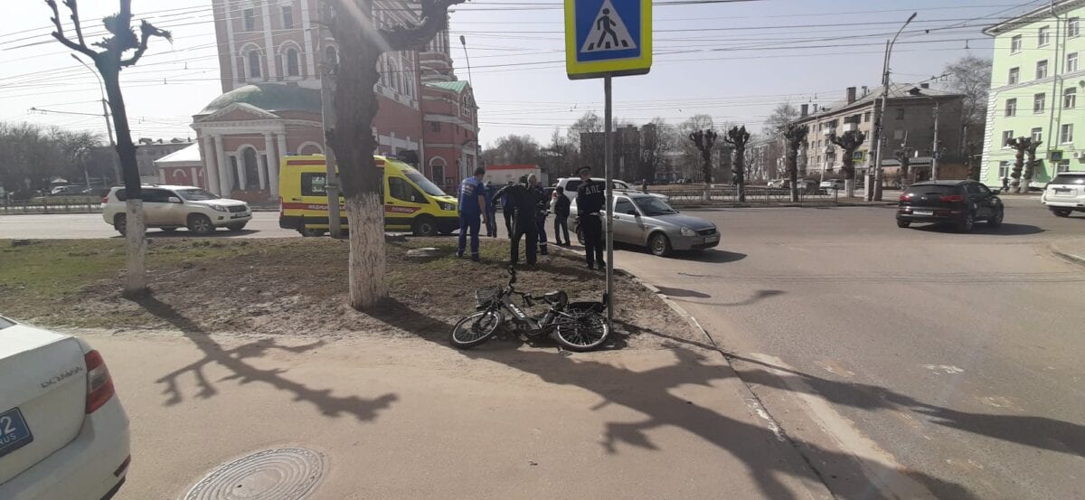Сбитый в центре Рязани велосипедист попал в больницу