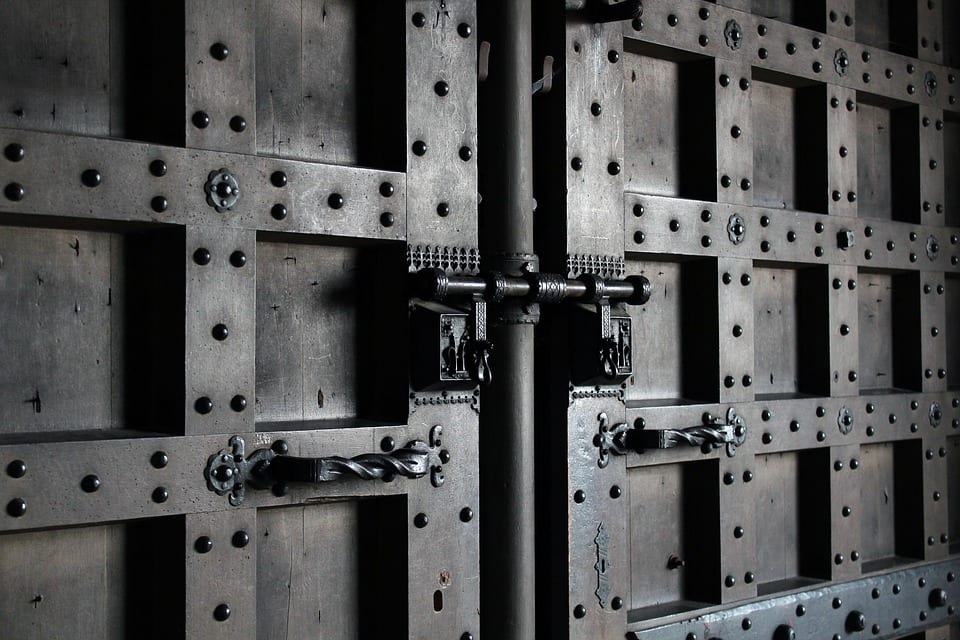 Что такое персональные данные, и кому можно их доверять Что такое персональные данные, и кому можно их доверять Эти важные сведения нередко помогают с успехом выйти из непростых ситуаций, но иногда становятся опасным оружием в руках мошенников.