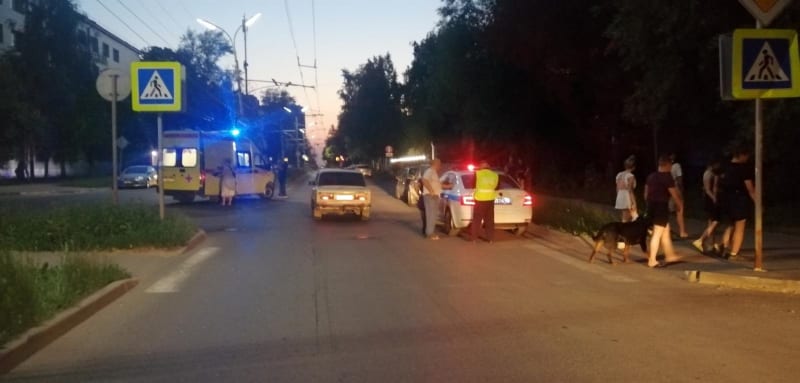 Автомобиль сбил пешехода на улице Братиславской в Рязани