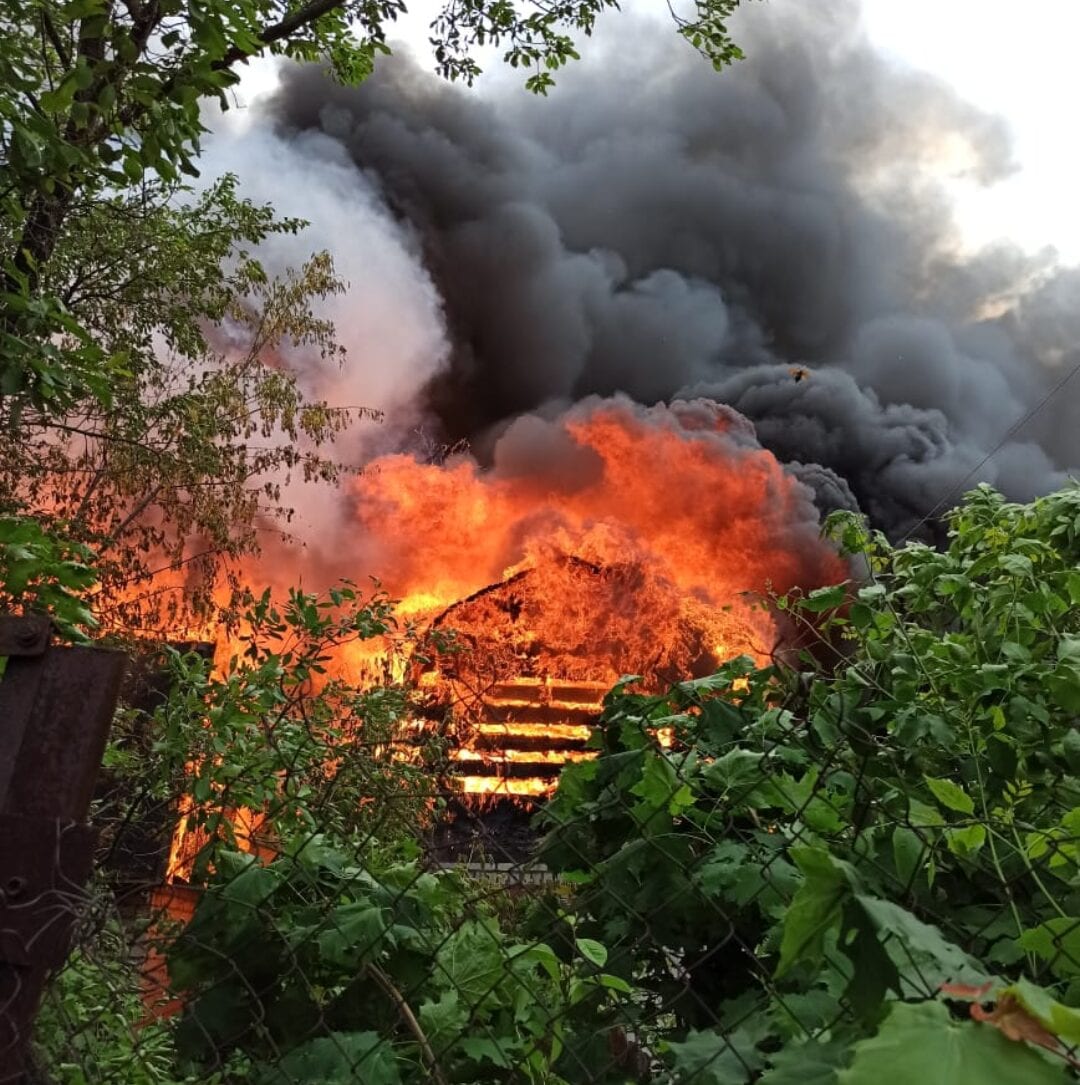 В Рязани в дачном товариществе произошёл крупный пожар