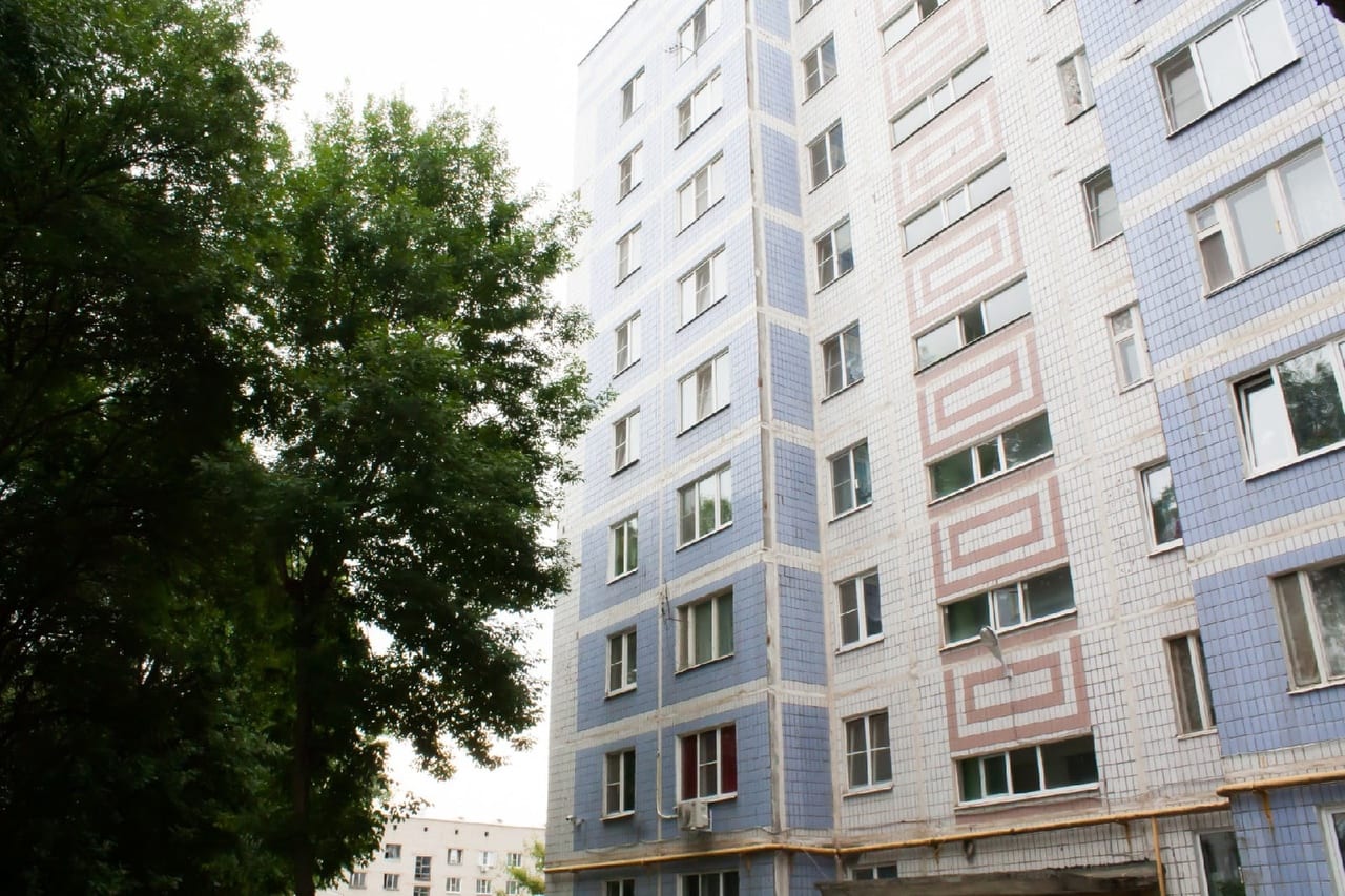 В Рязани 2-летний ребёнок выпал с пятого этажа