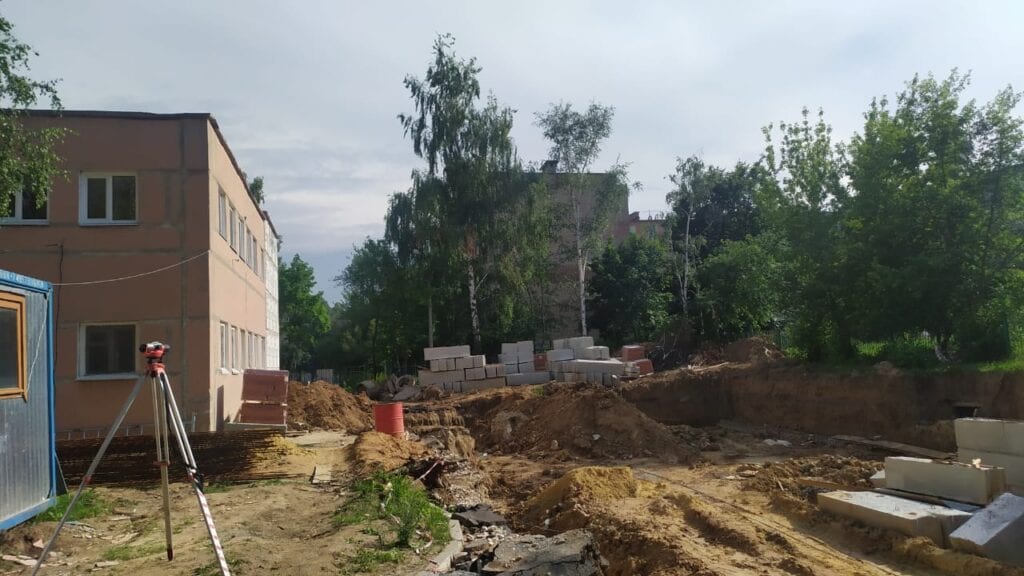 Елена Митина оценила ход строительства пристройки к детскому саду №136 в городе Рязани
