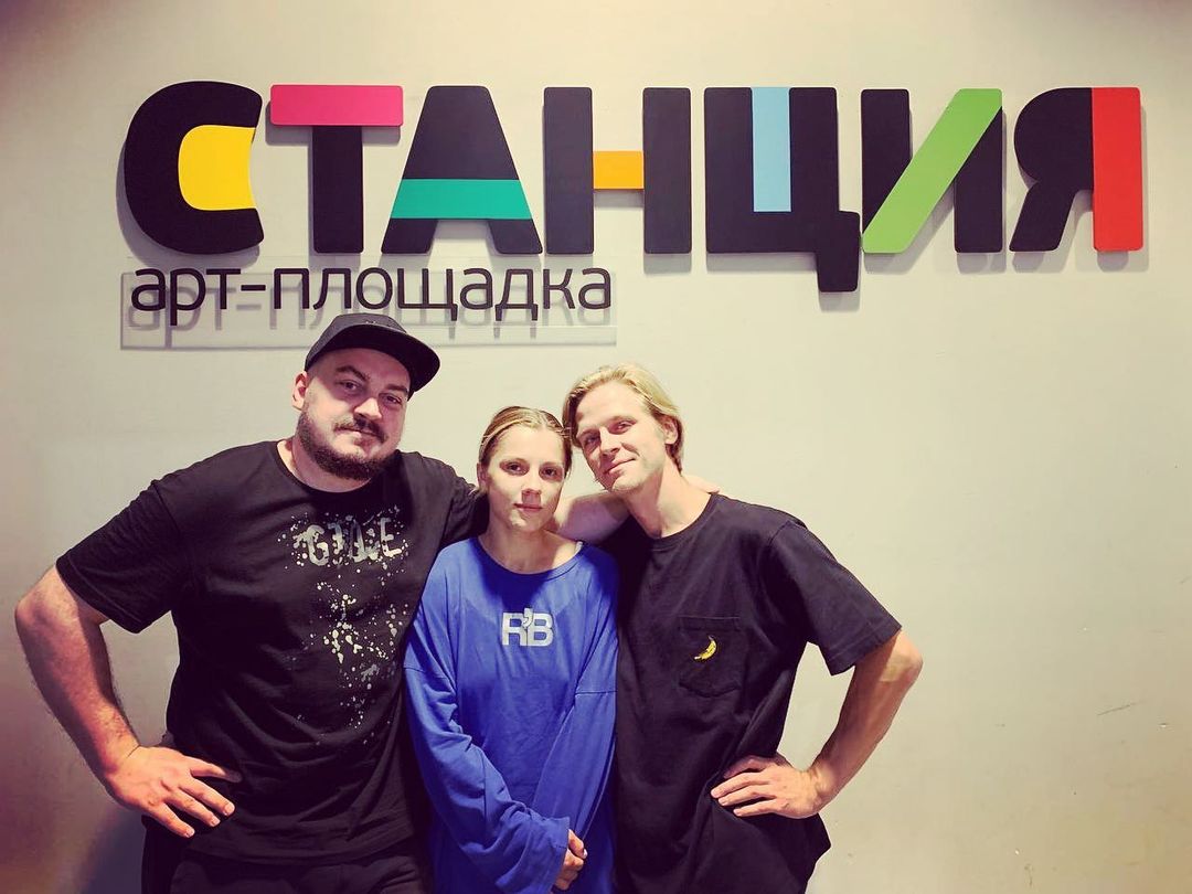 Участники шоу «Танцы на ТНТ» Юлиана Бухольц и Дмитрий Щебет приехали в Кострому
