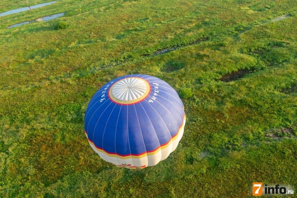РИА «7 новостей» публикует фоторепортаж с первого полёта фестиваля «Небо России-2021»