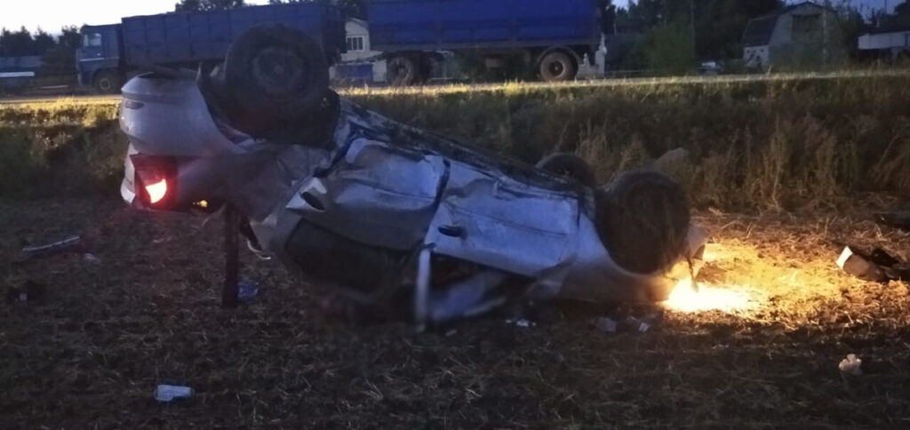 В Сараях водитель погиб под перевернувшейся машиной