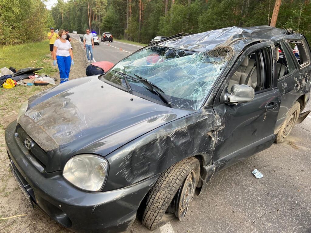 В Касимовском районе перевернулся автомобиль, пострадал водитель