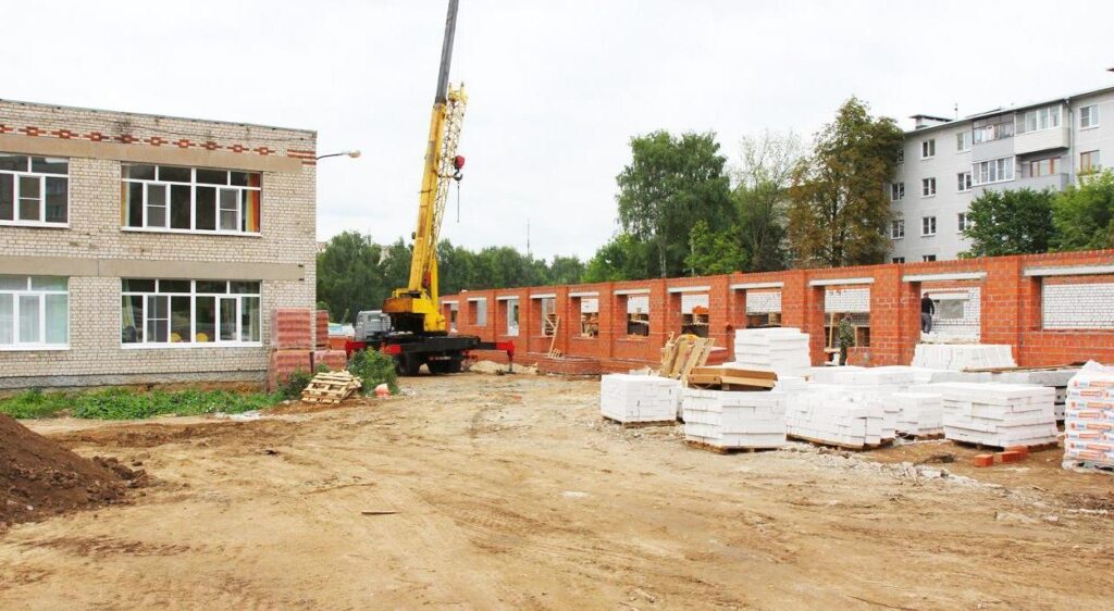 Елена Сорокина проверила строительство пристроек к детским садам