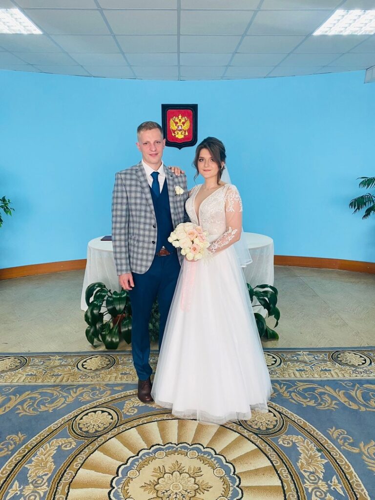 Рязанский ЗАГС опубликовал фотографии свадеб прошедших выходных ГУ ЗАГС по Рязанской области опубликовало фотографии молодожёнов, заключивших брак в субботу, 21 августа.