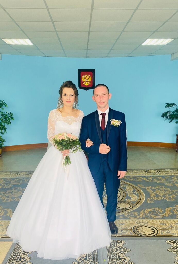 Рязанский ЗАГС опубликовал фотографии свадеб прошедших выходных ГУ ЗАГС по Рязанской области опубликовало фотографии молодожёнов, заключивших брак в субботу, 21 августа.
