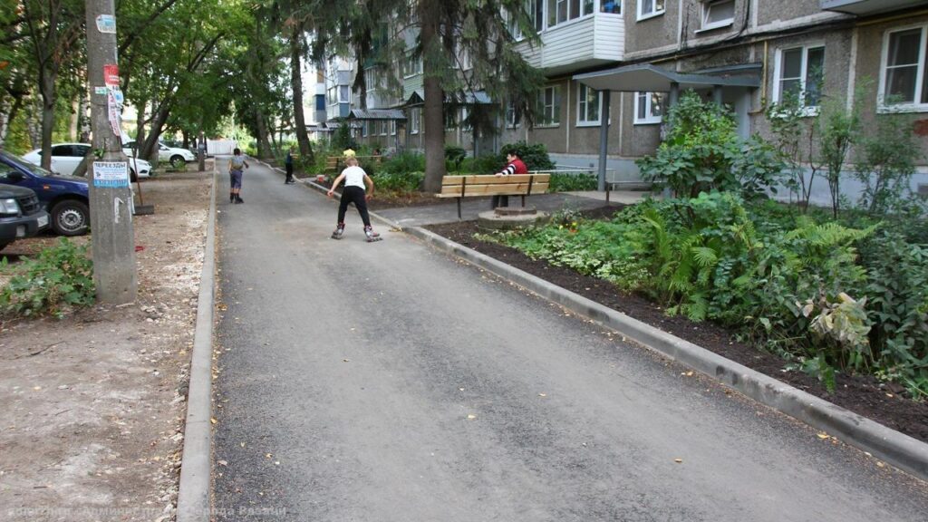 Комиссия приняла ремонт дворов в Московском районе Рязани