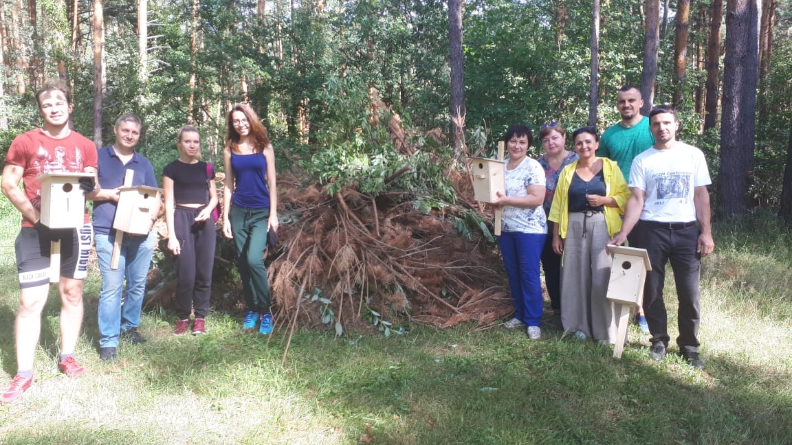 Волонтеры Рязанского Сбера привезли подарки журавлям