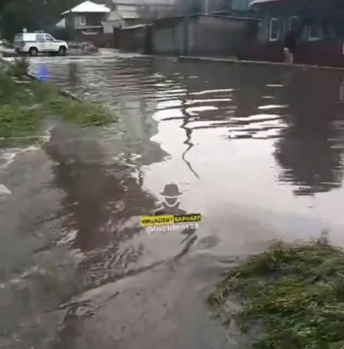 В Барнауле случилось несколько наводнений в один день