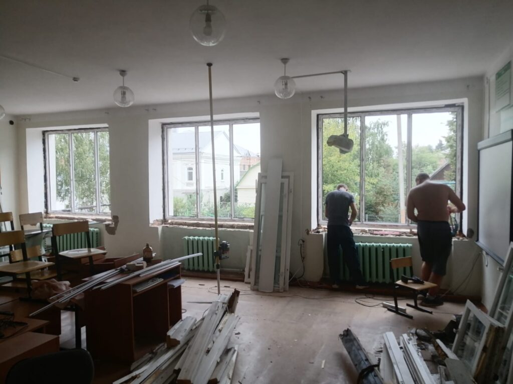 В сапожковской школе ремонт завершат к началу учебного года В ходе общественного и депутатского контроля высоко оценили ход ремонтных работ.