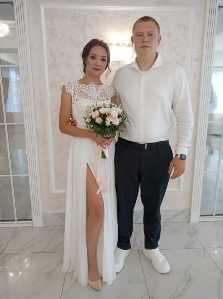 Рязанский ЗАГС опубликовал фотографии свадеб прошедших выходных ГУ ЗАГС по Рязанской области опубликовало фотографии молодожёнов, заключивших брак в субботу, 21 августа.