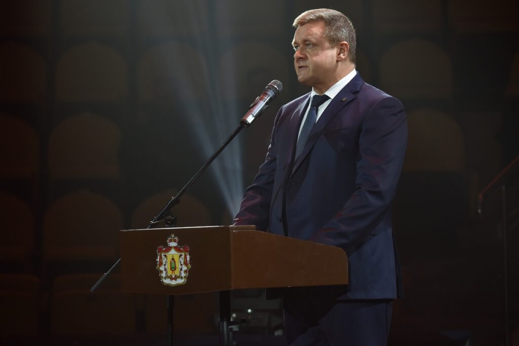 Губернатор Николай Любимов выступил на церемонии открытия IV Международного форума древних городов