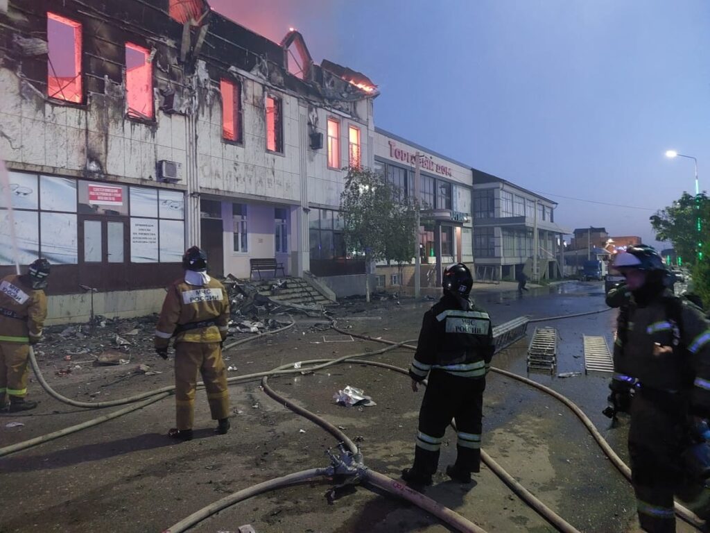 В пожаре в Дагестанской гостинице погибли двое человек