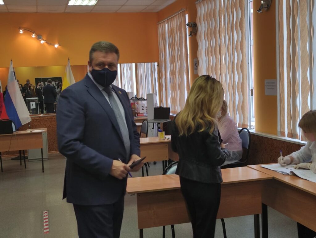 Рязанский губернатор и его супруга проголосовали на выборах в Госдуму РФ