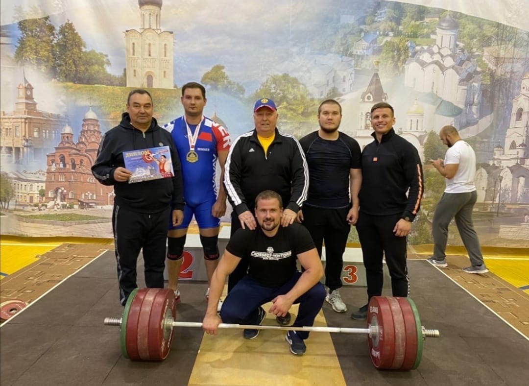 Рязанский спортсмен завоевал серебро на Всероссийском турнире по тяжёлой атлетике