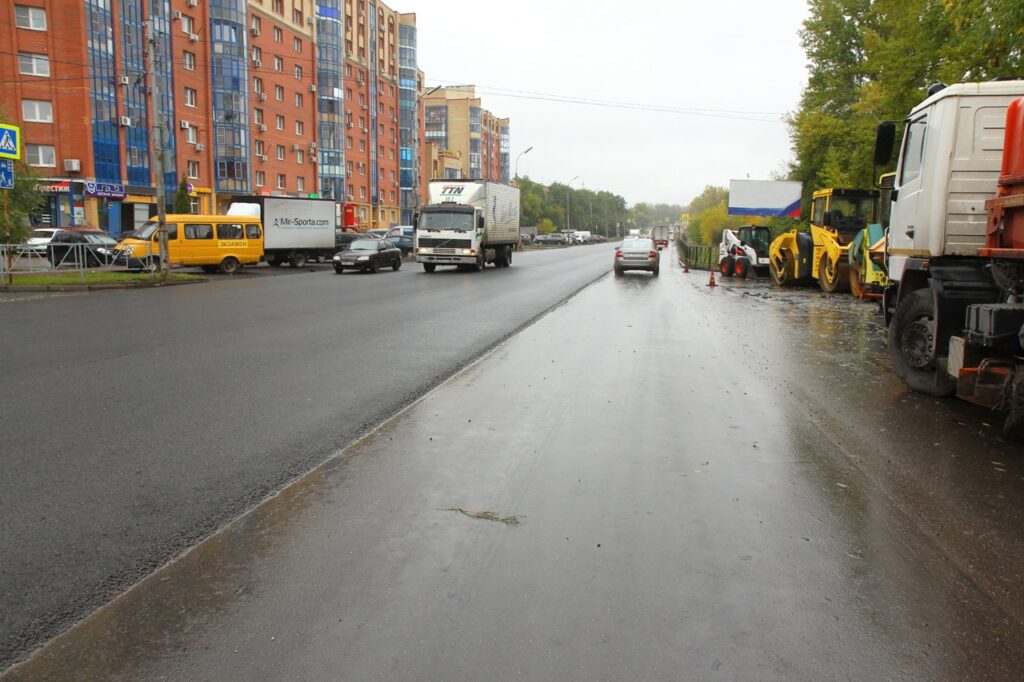 Елена Сорокина проверила ремонт дорог в Горроще и Московском районе