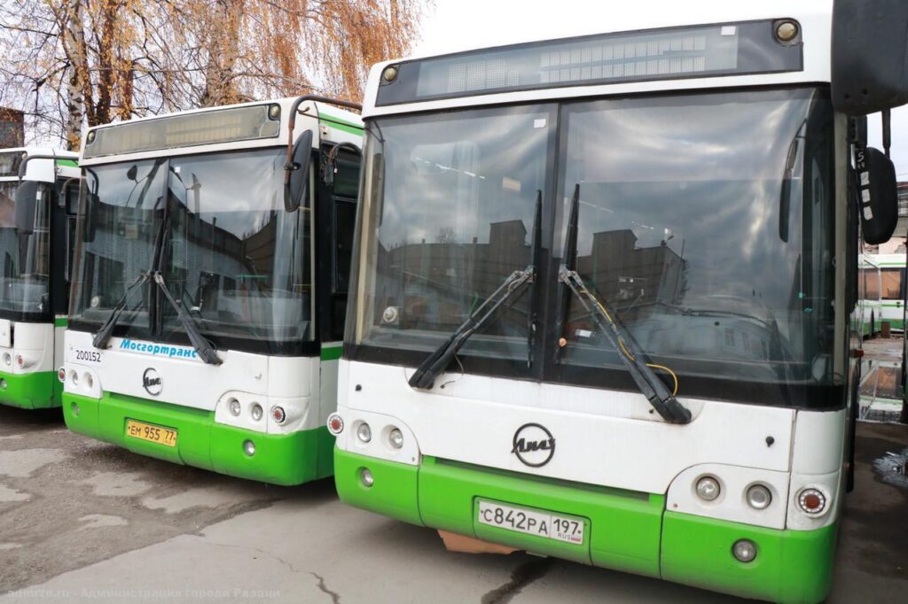 Автопарк МУП «УРТ» пополнился 85 автобусами из Москвы