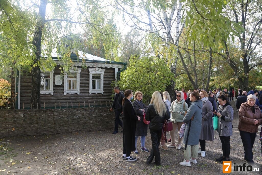 В Рязанской области отметили 126-ю годовщину со дня рождения Есенина