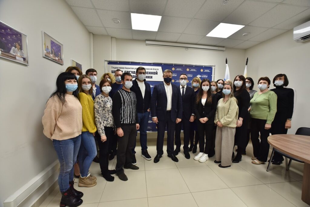 Николай Любимов ознакомился с автоматизированными системами Центра кадастровой оценки Автоматизированные информационные системы разработали своими силами специалисты Центра в короткое время.