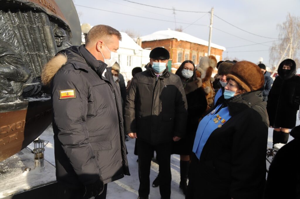 Благоустройство сквера шахтёров в Скопине проверил губернатор Рязанской области