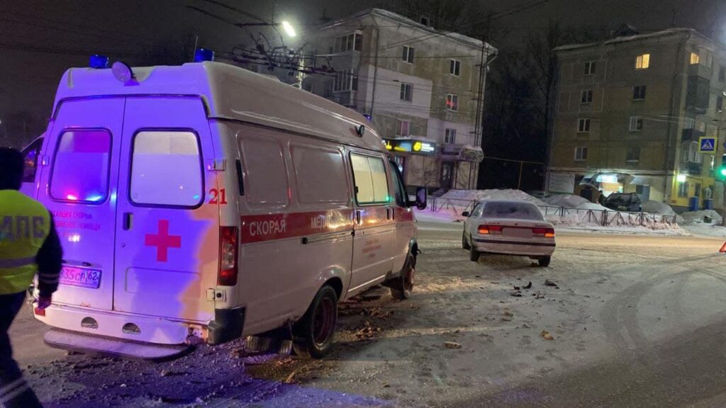 В ДТП со скорой в Рязани пострадали 2 человека В ДТП со скорой в Рязани пострадали 2 человека В результате ДТП с машиной скорой помощи пострадали 2 человека, сообщила пресс-служба регионального УГИБДД.