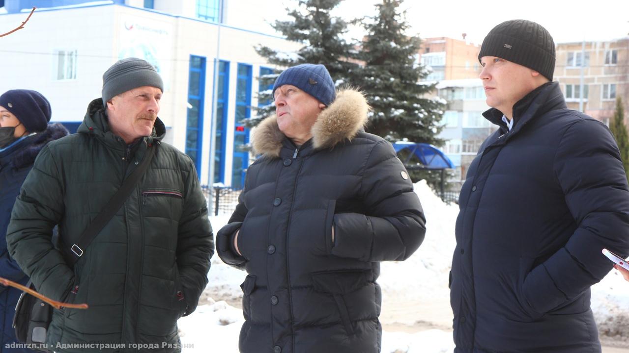 Борис Ясинский проверил уборку снега в Рязани | 03.02.2022 | Рязань -  БезФормата