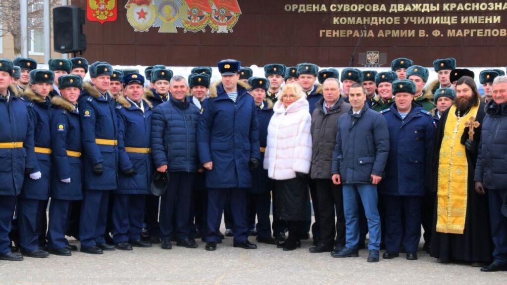 В Рязанском десантном училище прошел выпуск батальона прапорщиков В Рязанском десантном училище прошел выпуск батальона прапорщиков В. Ф. Маргелова состоялся 13-й выпуск батальона среднего профессионального образования.