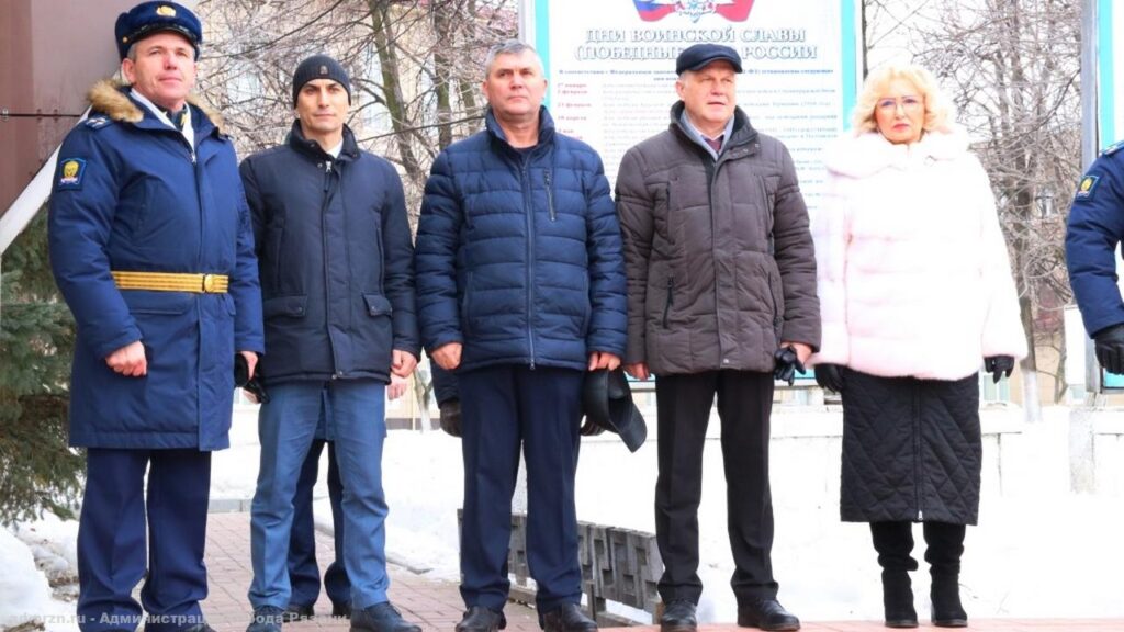 В Рязанском десантном училище прошел выпуск батальона прапорщиков В Рязанском десантном училище прошел выпуск батальона прапорщиков В. Ф. Маргелова состоялся 13-й выпуск батальона среднего профессионального образования.