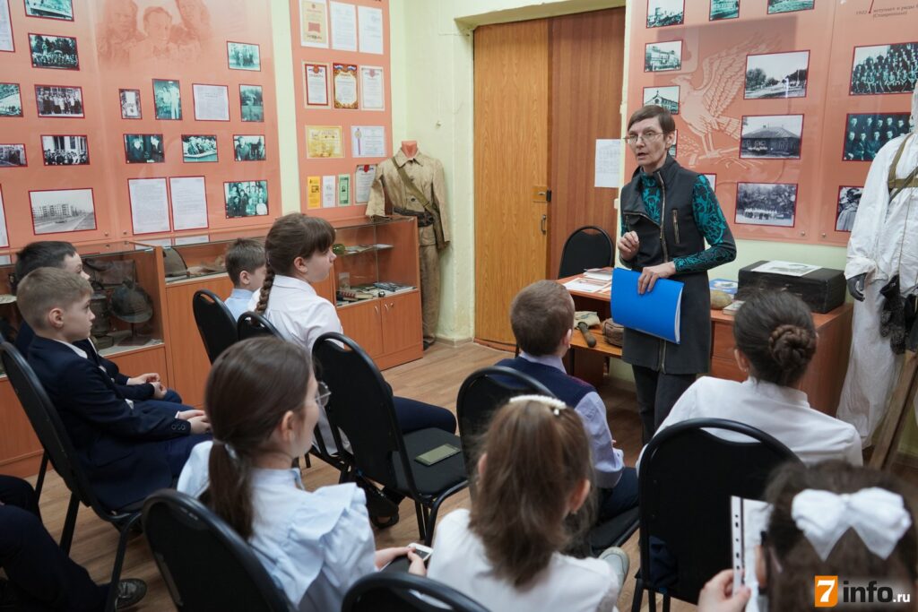 «Неизвестные подвиги известных героев» в Центре детского творчества «Приокский»