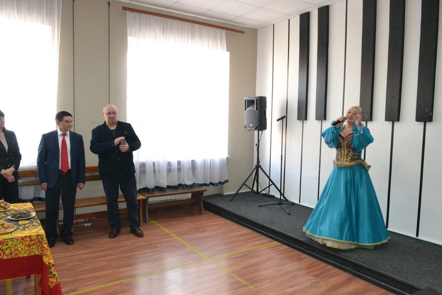 В рязанском МКЦ состоялось открытие студий волонтёрского центра безвозмездной медиапомощи В рязанском МКЦ состоялось открытие студий волонтёрского центра безвозмездной медиапомощи 28 апреля Муниципальном культурном центре города Рязани состоялось открытие двух студий медиаплощадок для сохранения и популяризации творчества коллективов Рязани и Рязанской области.