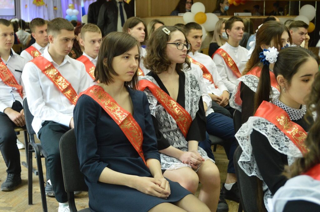 Мэр Рязани побывала на «Последнем звонке» в школе № 58 Мэр Рязани побывала на «Последнем звонке» в школе № 58 Глава Рязани Елена Сорокина 25 мая посетила «Последний звонок» в школе № 58. Об этом она написала ВКонтакте.