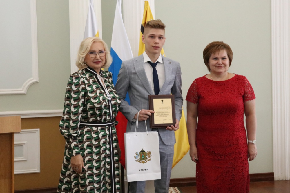 В Рязани чествовали лучших выпускников В Рязани чествовали лучших выпускников В административном здании на ул. Радищева состоялся торжественный прием лучших выпускников школ города 2022 года «Золотое наследие Рязани».