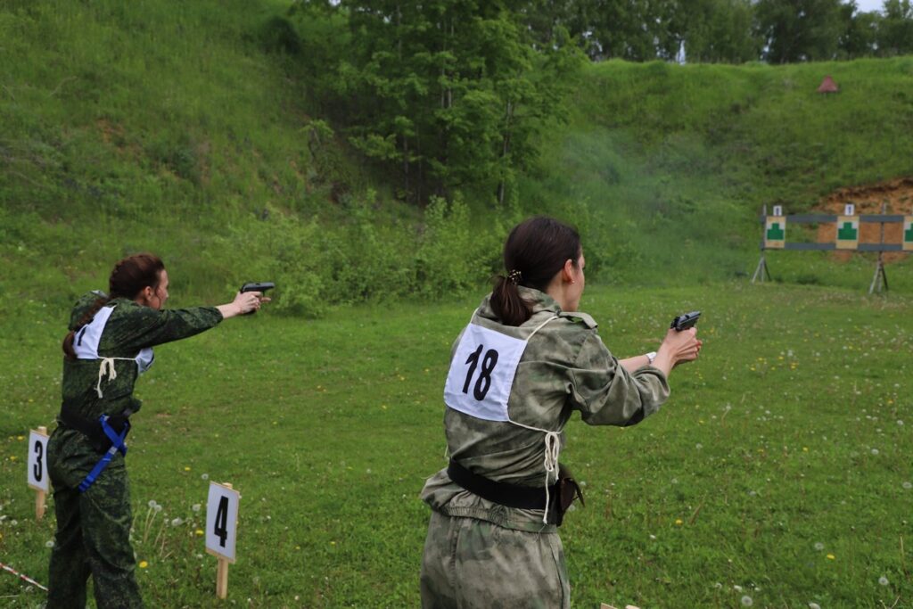 В Рязанской области прошли чемпионаты по стрельбе из боевого оружия и служебному двоеборью органов ФСБ