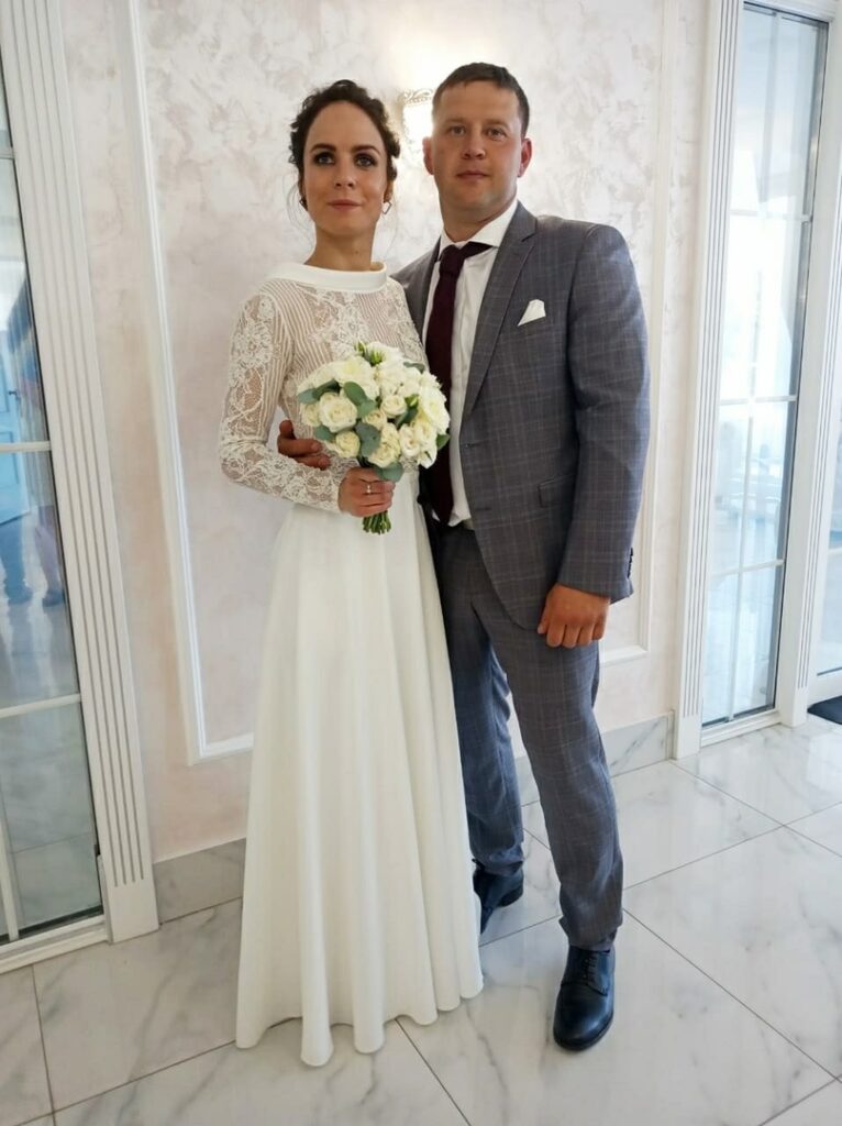 Рязанский ЗАГС опубликовал фото пар, сыгравших свадьбы в выходные