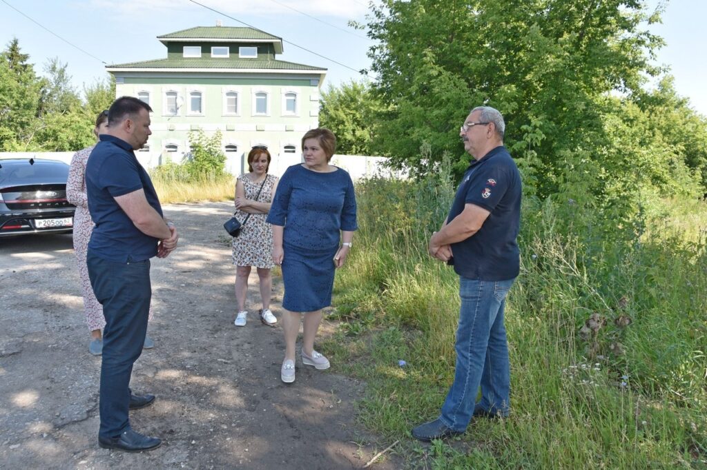 В Недостоеве благоустроят пруд на улице Школьной В Недостоеве благоустроят пруд на улице Школьной Сорокина напомнила, что в 2010 году пруд включили в перечень водных объектов, на тот момент воды в нем было совсем немного.