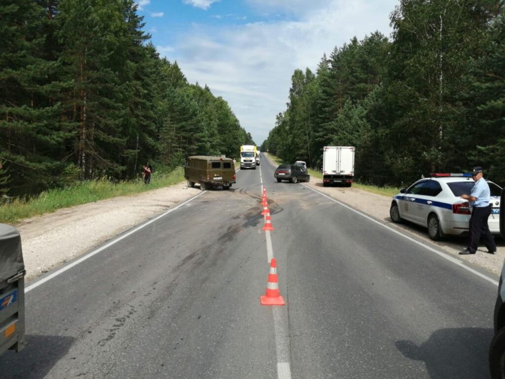 ГИБДД опубликовала фото ДТП в Касимовском районе ГИБДД опубликовала фото ДТП в Касимовском районе В результате серьёзной аварии пострадал 38-летний водитель ВАЗа.