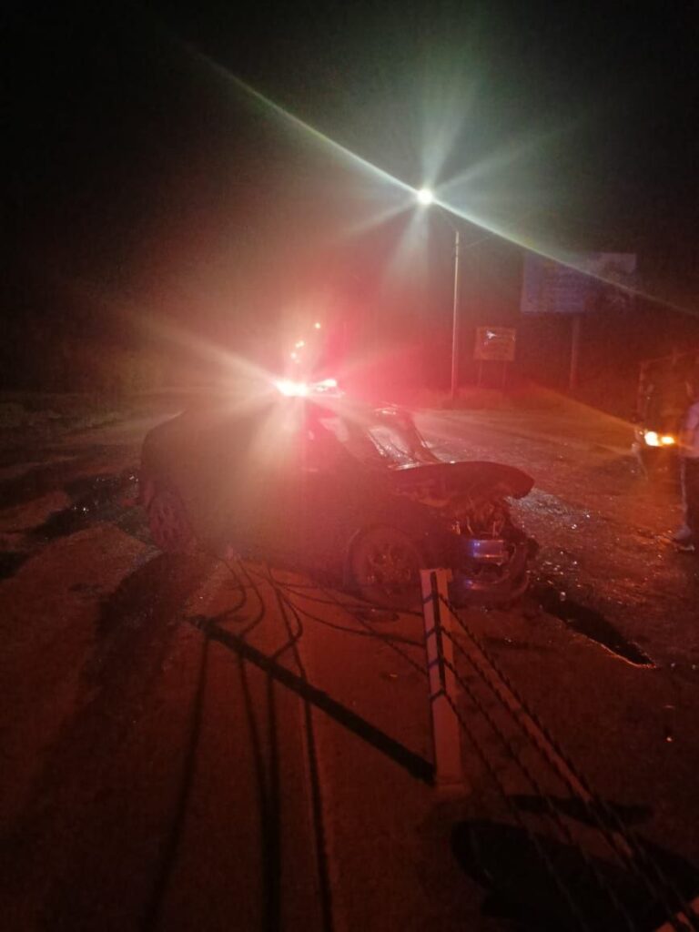 18-летний водитель пострадал в ДТП на Северной окружной 18-летний водитель пострадал в ДТП на Северной окружной Две легковушки столкнулись около часа ночи.