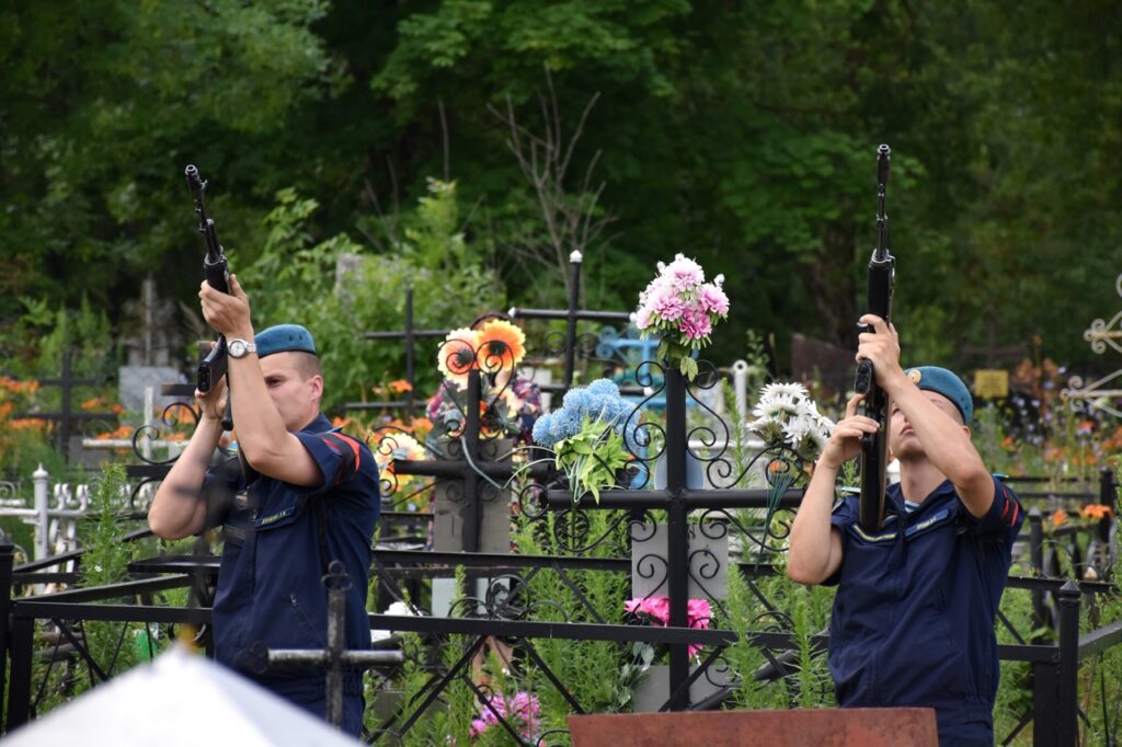 В Скопине и Сасове похоронили погибших на Украине участников СВО